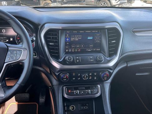 Used 2022 GMC Acadia AT4 w/ Technology Package image 7