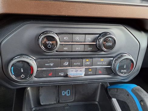 Used 2022 Ford Bronco Outer Banks AWD/4WD image 31