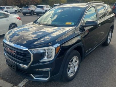 Used 2022 GMC Terrain SLE w/ Driver Convenience Package