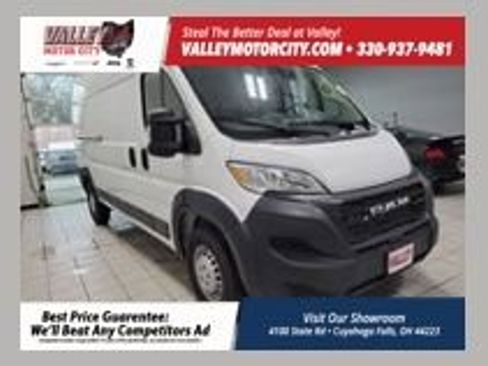 New 2024 RAM ProMaster 2500 w/ Convenience Group image 1