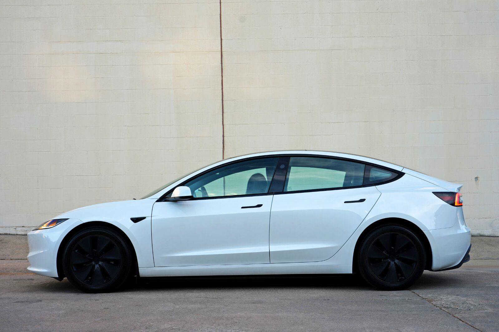 Used 2024 Tesla Model 3 Long Range RWD image 9