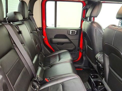 Used 2020 Jeep Gladiator Overland w/ Uconnect 4C Nav & Sound Group AWD/4WD image 23