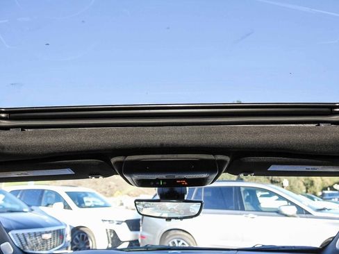 New 2026 Cadillac XT5 Sportv image 12