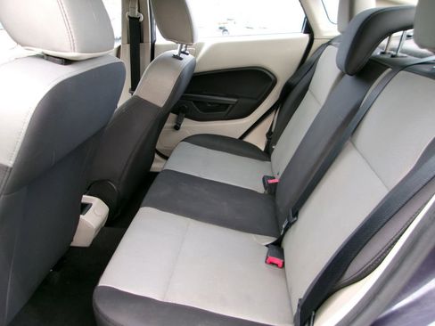 Used 2013 Ford Fiesta S image 12