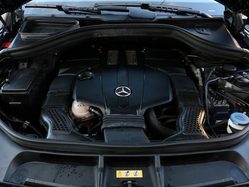 Used 2015 Mercedes-Benz ML 400 4MATIC image 48