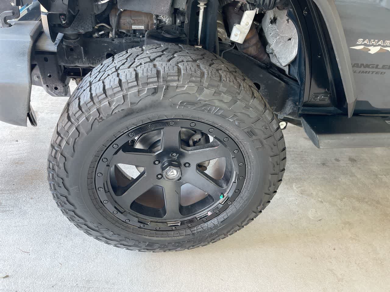 Used 2016 Jeep Wrangler Unlimited Sahara AWD/4WD image 10