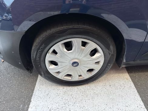 Used 2020 Ford Transit Connect XL image 12