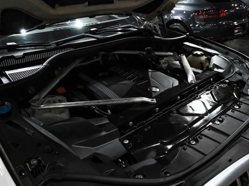 Used 2020 BMW X6 xDrive40i w/ Executive Package image 51
