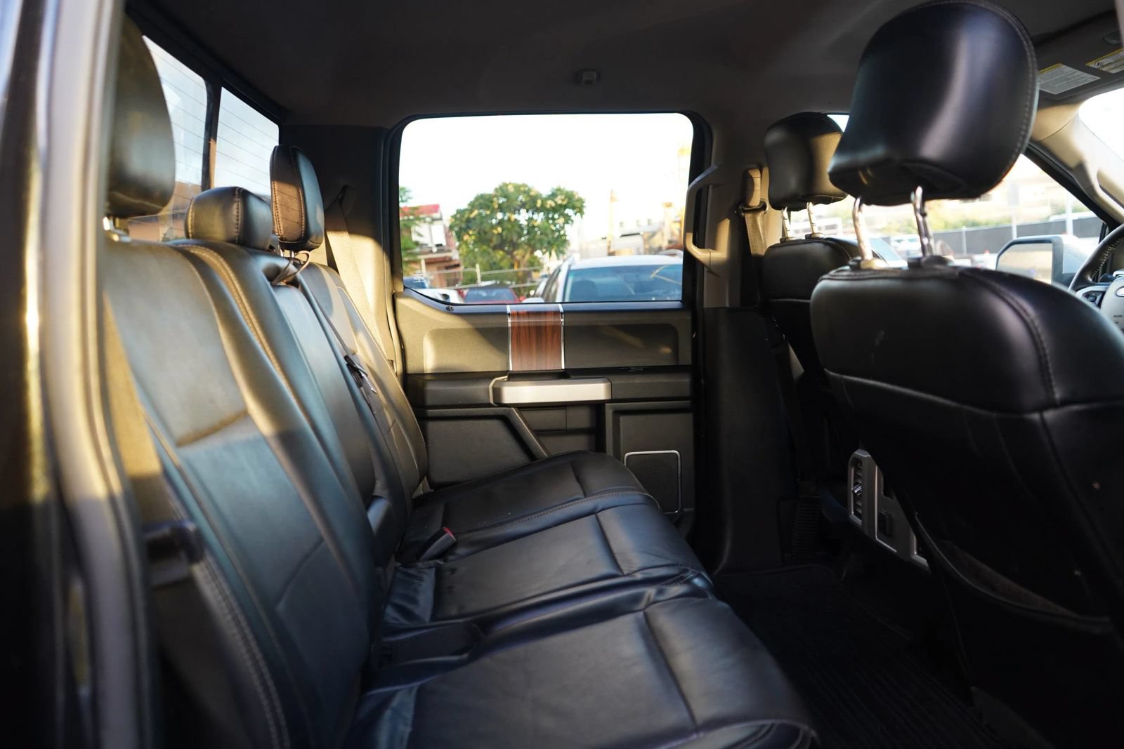 Used 2015 Ford F150 Lariat w/ Equipment Group 501A Mid AWD/4WD image 21
