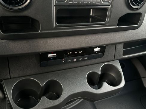 New 2025 Mercedes-Benz Sprinter 2500 image 14