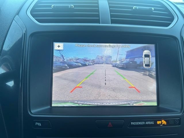 Used 2019 Ford Explorer XLT w/ Equipment Group 202A AWD/4WD image 34