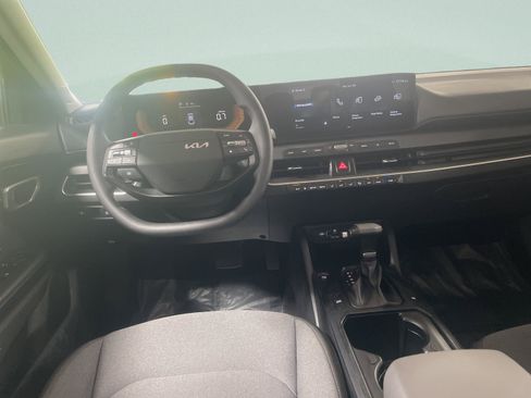 Used 2025 Kia K4 FWD image 15
