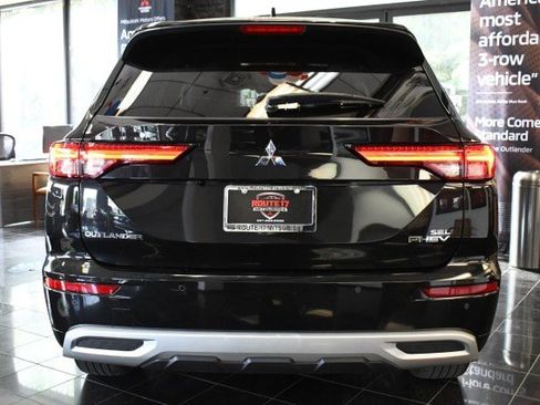 Used 2023 Mitsubishi Outlander SEL AWD/4WD image 19