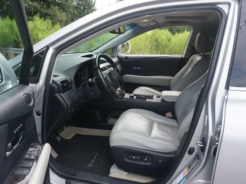 Used 2013 Lexus RX 350 FWD w/ Premium Pkg image 2