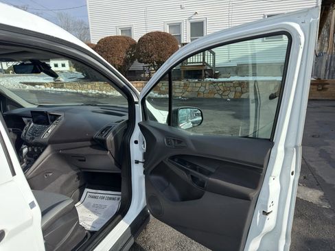 Used 2018 Ford Transit Connect XL image 19