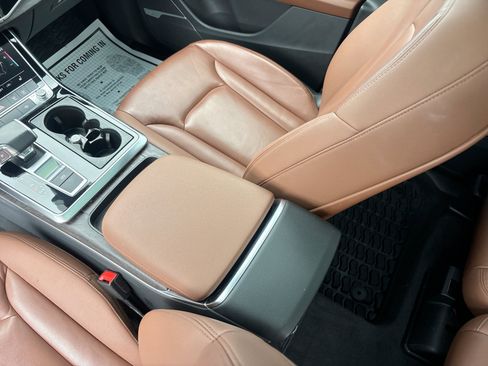 Used 2020 Audi Q7 3.0T Premium Plus AWD/4WD image 24