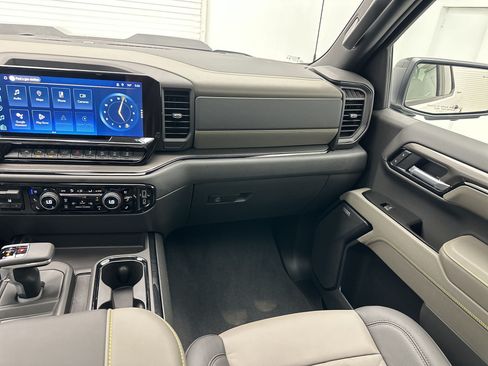 New 2026 Chevrolet Silverado 1500 ZR2 w/ LPO, Dark Essentials Package AWD/4WD image 29