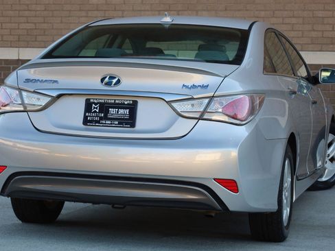 Used 2012 Hyundai Sonata Hybrid FWD image 8