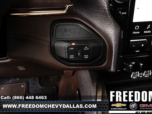 Used 2025 RAM 2500 Limited AWD/4WD image 20