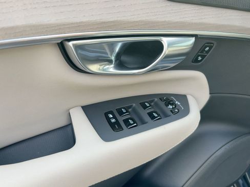 New 2026 Volvo XC90 T8 Ultra image 13