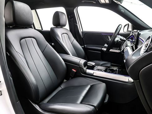 Used 2023 Mercedes-Benz GLB 250 image 8