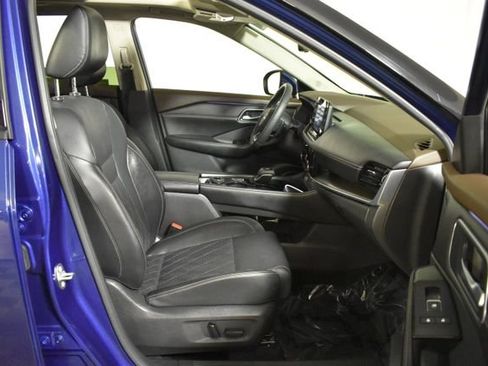 Used 2023 Nissan Rogue Platinum AWD/4WD image 36