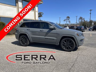 Used 2020 Jeep Grand Cherokee Altitude