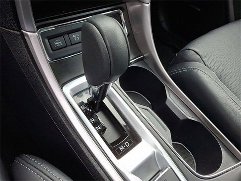 Used 2022 Subaru Ascent Limited w/ Technology Package image 18