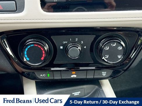Used 2017 Honda HR-V LX image 19