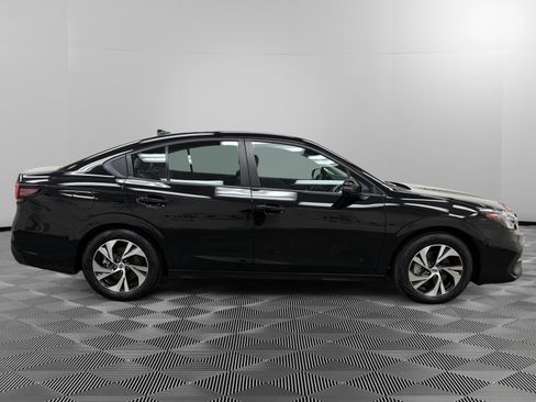 Used 2025 Subaru Legacy Premium image 6
