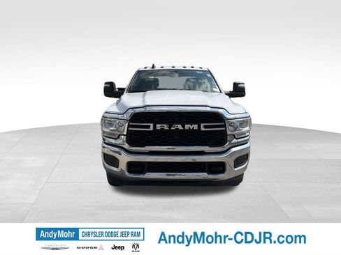 Used 2024 RAM 3500 Tradesman w/ Chrome Appearance Group AWD/4WD image 2