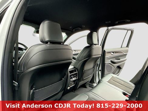 New 2026 Jeep Grand Cherokee Altitude AWD/4WD image 6