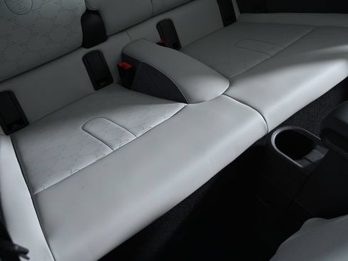 Certified 2025 MINI Cooper 2-Door Hardtop FWD image 22