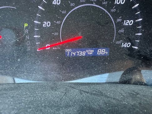 Used 2010 Toyota Camry LE FWD image 10