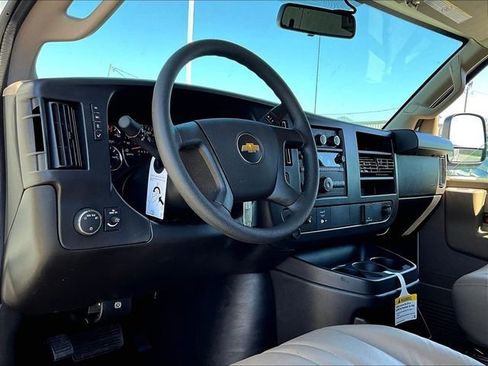 New 2026 Chevrolet Express 2500 image 8