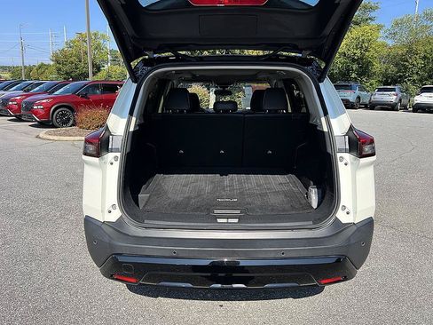 Certified 2023 Nissan Rogue SV w/ SV Premium B Package FWD image 15