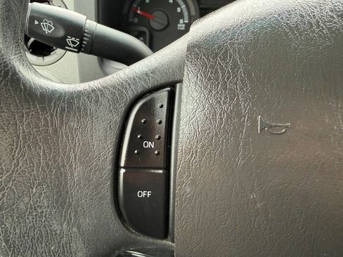 Used 2011 Ford E-150 and Econoline 150 w/ PWR Group image 29