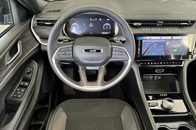 New 2026 Jeep Grand Cherokee L 4WD image 11