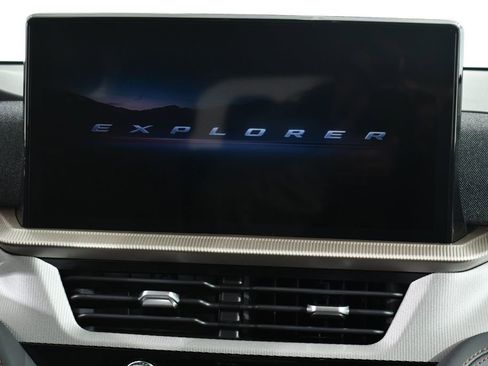 New 2026 Ford Explorer Active AWD/4WD image 9