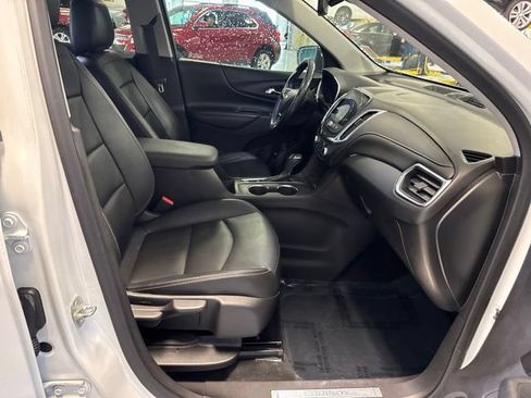 Used 2019 Chevrolet Equinox Premier w/ LPO, Cargo Package FWD image 21