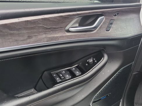 Used 2021 Jeep Grand Cherokee L Overland w/ Advanced Protech Group III image 13