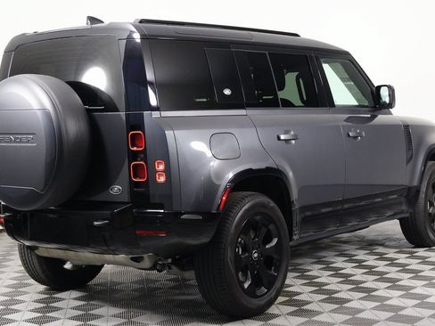 Used 2023 Land Rover Defender 110 X-Dynamic SE AWD/4WD image 4