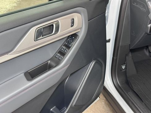 New 2026 Ford Explorer Active image 20