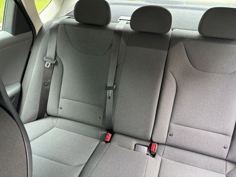 Used 2025 Kia K4 FWD image 34