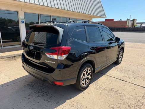 Used 2024 Subaru Forester Premium AWD/4WD image 8