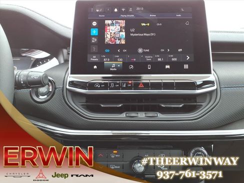 New 2026 Jeep Compass Latitude image 12