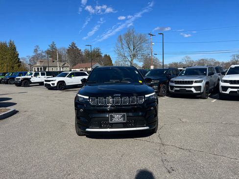 Used 2024 Jeep Compass Limited w/ Elite Group image 9