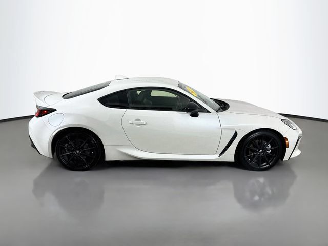 Used 2025 Toyota GR86 Premium w/ ALL Weather Mat Package (TMS) RWD image 8