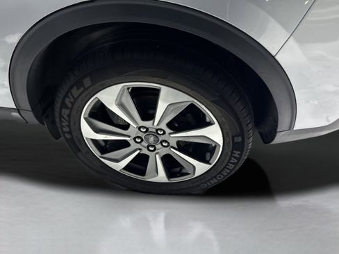 Used 2023 Ford Escape Platinum image 10