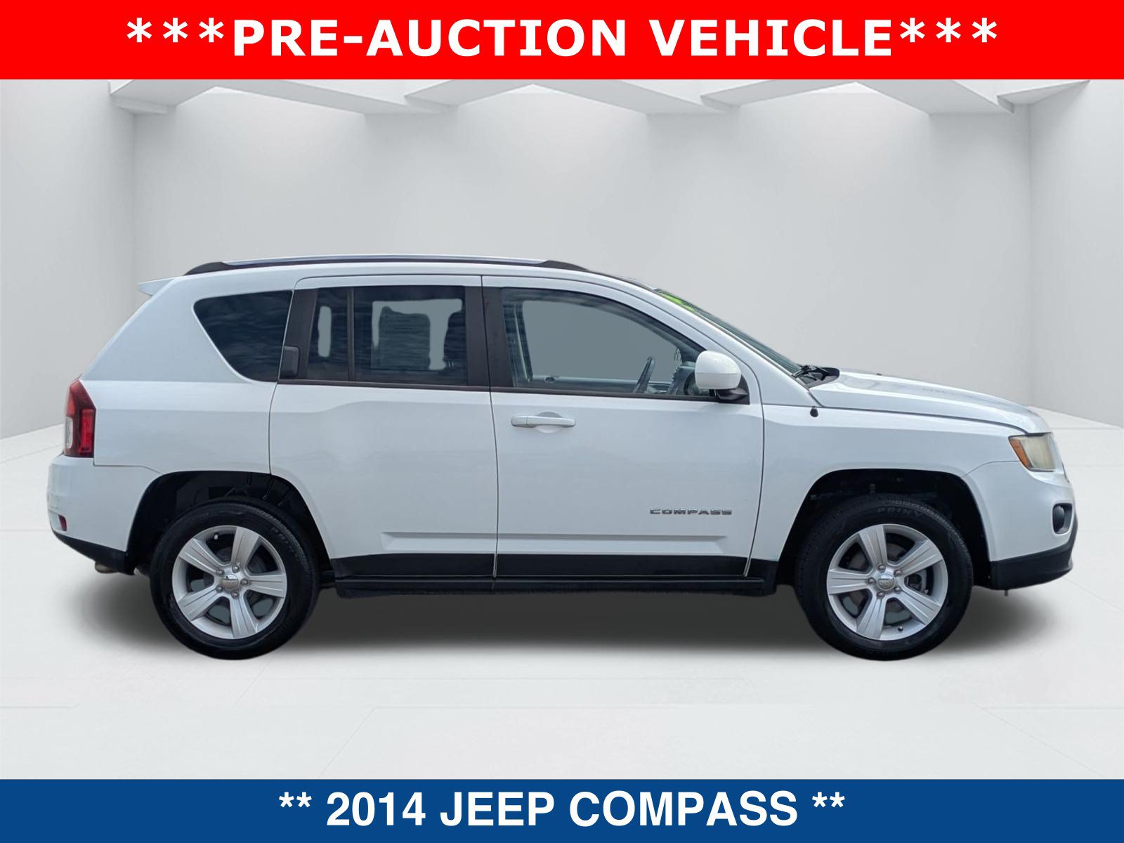 Used 2014 Jeep Compass Latitude FWD image 4